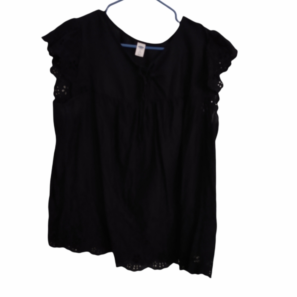 Old navy black lace blouse 1X